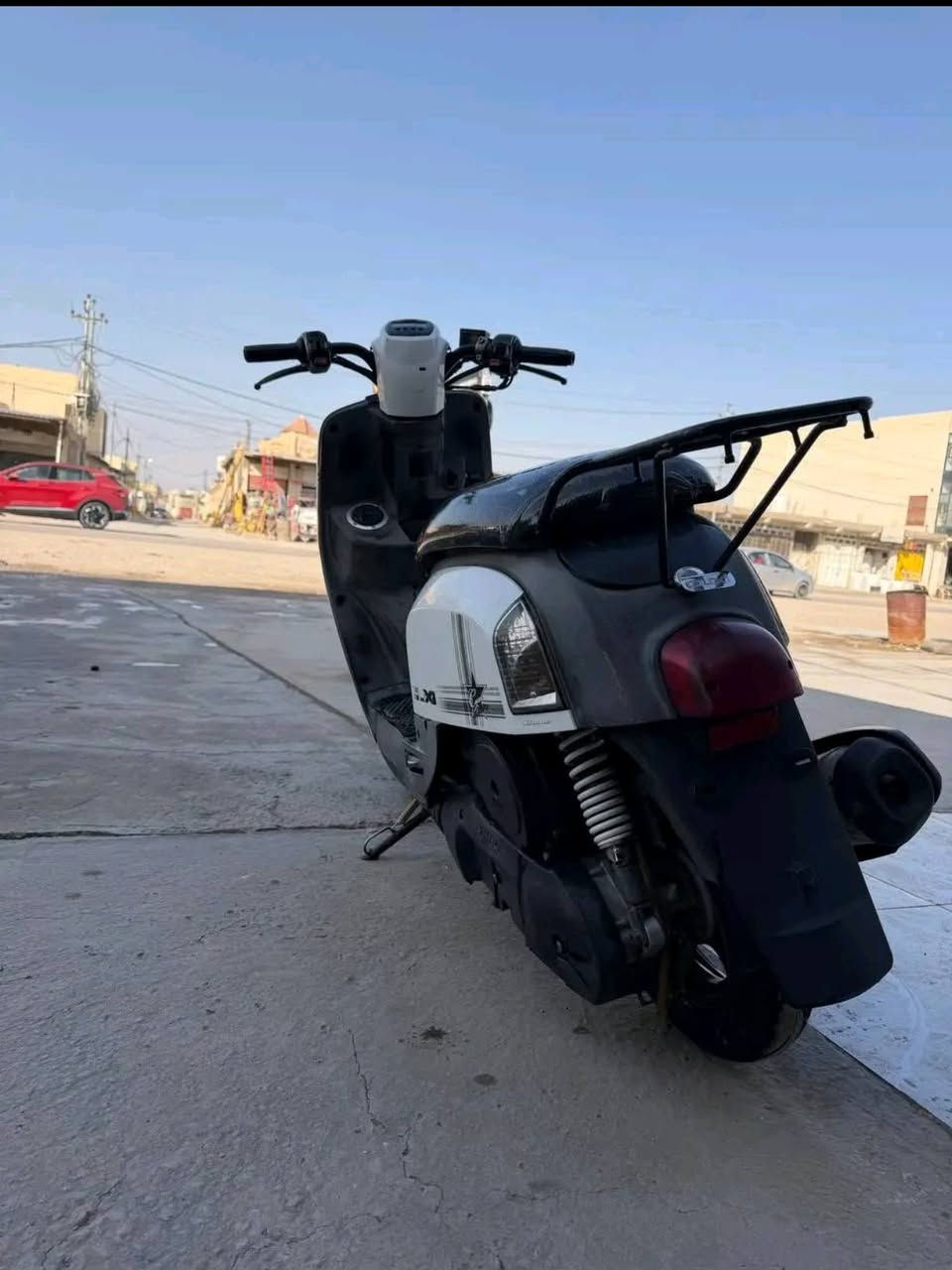 مكلف بل نشر رقم راعيه جوه 
السلام عليكم لبيع بوليس موديل 2007كفاله عمامه مكينه برغي مامفتوح بيه شلعه معدل حلوه السعر675وبيه مجال لشراي استفسار ***********
