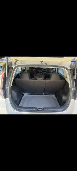 سلام عليكم من رخصت الادمن عندي سيارة كيا صول موديل
2023 رقم اربيل شرط تحويل أو وكاله 
صور لحادث مع صور 
بيه صبغ بنيد فقط بدون تبديل ليبل واحد 
سعر 155 ورقه وبيه مجال بسيط 
مكان سياره بغداد دوره قريب جسر الميكانيك 
للتواصل ***********/***********
