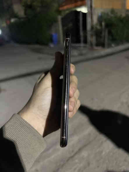 اكس ماكس للبيع 
إجهاز مبدل بطاريه 
إجهاز نضيف مال بيت 
كلشي شغال شرق اوسط 
ذاكره ٥١٢
اسعر ٢٢٥
ارقم بيهه واتساب ***********
العنوان بغداد البياع
