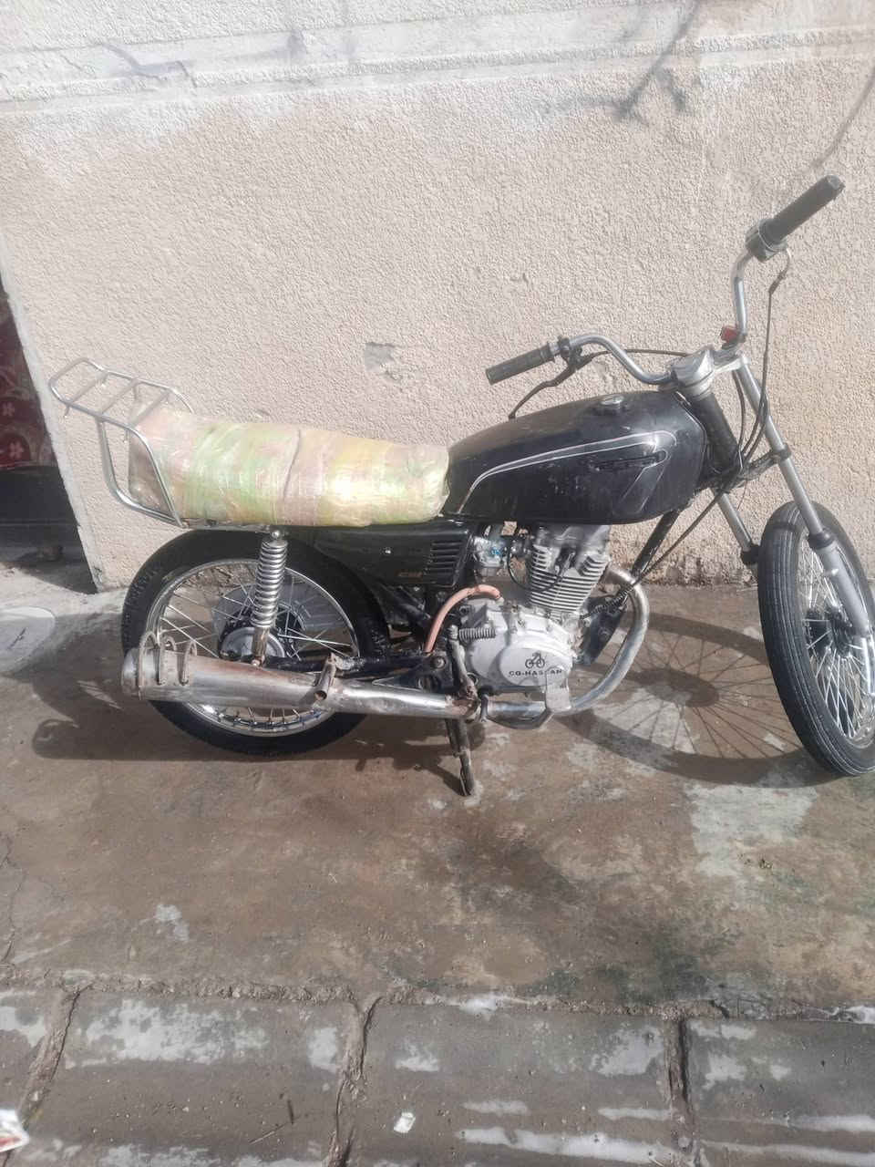 سلام عليكم دراجة ايراني سيجي غراض كلة جديد ويالة جدد اب 300او بيها مجال حك جية تواصل وتساب ***********او علق واني اطبلك
