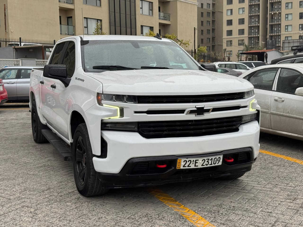 السلام عليكم
بيع او مراوس 

شوفرليت سلفادور موديل 2020 

حادثها جاملغ وبنيد 

محرك 2700 توين تيربو 

باب كبيره بدي قصير 

سياره جاهزه بدون نقص من كل النواحي 

مكانها بغداد حي الجهاد. 

السعر 220$ 

رقمي ***********
