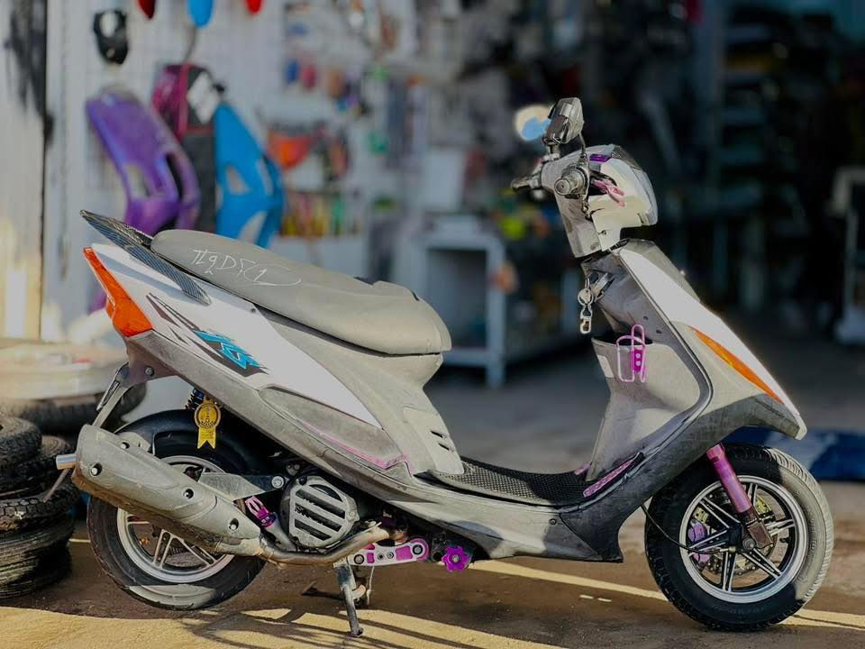 ماكس عدله بلاديه 🧡
الدراجه كفاله عامه 

ملاح قطعه وحده 

كفرات مختمه 

الدراجه بيها تزويد خارجي 

تفاصيل ب صوره 

مايعجبك لمنشور عبره 👍🏼

مكاني بابل الهاشميه 

***********
