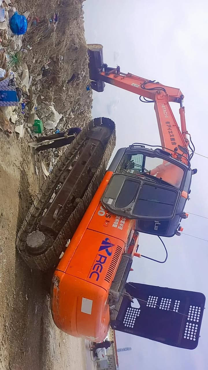 حفاره هيتاشي للبيعzعادي موديل ٢٠٠٥ رقم بصره مضخه بلادية محرك مجفت مكان الحفاره الرمادي
هاتف ***********. /***********
