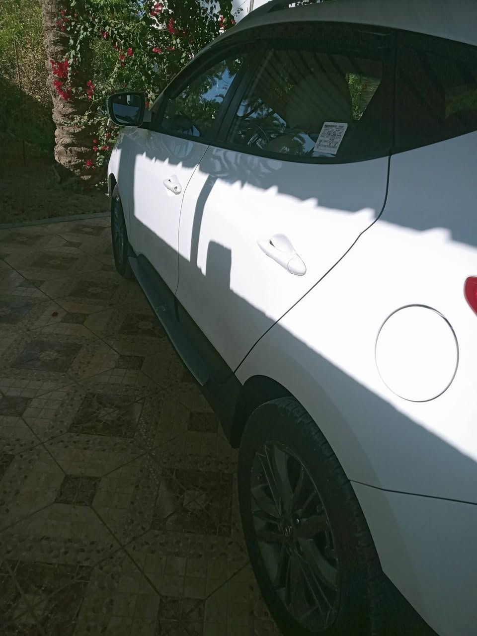 توسان موديل ١٥ سنويه ٣٠ بيه بنيد تبديل بدون دواخل وبيه جوه رقم الخلفي صبغ بدون دواخل وجه اليمنى بيه صبغ كد شبر نص الباب الامامي و الباب الخلفي عل طوله كد شبر السياره كلش حلوه ورقمه بغداد دولي السعر ١٤٨ مكانه بابل الحمزه الغربي  ***********
