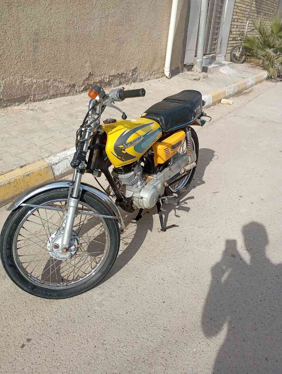 دراجه اربعه كير موديل 14اصوليه مكينه نضيفه  تايكر 17مكاني خارجيه شارع 40 سعر 440 وبيه شي بسيط الاستفسار ***********
