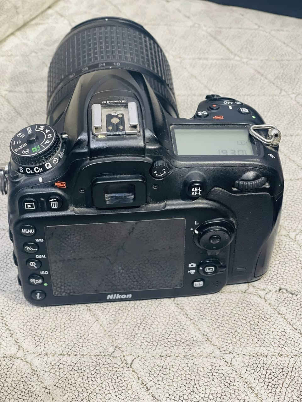 سلام عليكم كامره نيكون 7200D زوم 18-140 السعر 800 العنوان بغداد الامين الثانيه ***********
