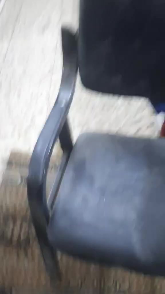 10 كراسي دواره مكتبيه عددهن 10سعرهم 250 مكاني شعب عندك غرفه للبيع اثاث راسلني ابيعهم االك


**إذا كنت صاحب هذا الإعلان وتريد حذفه لأي سبب، رجاءا أرسل رسالة إلى الدعم الفني**