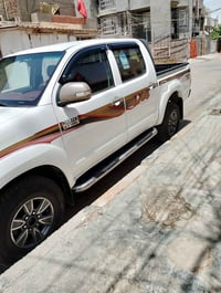 هايلوكس • ٢٠١٣ • قير عادي