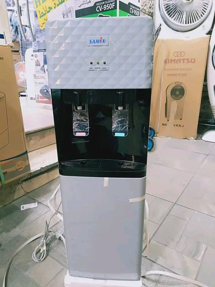 براد مياه من ماركة SAMIX
جديد بلكارتون
اللون فضي 
95الف مع توصيل  قفل


**إذا كنت صاحب هذا الإعلان وتريد حذفه لأي سبب، رجاءا أرسل رسالة إلى الدعم الفني**
