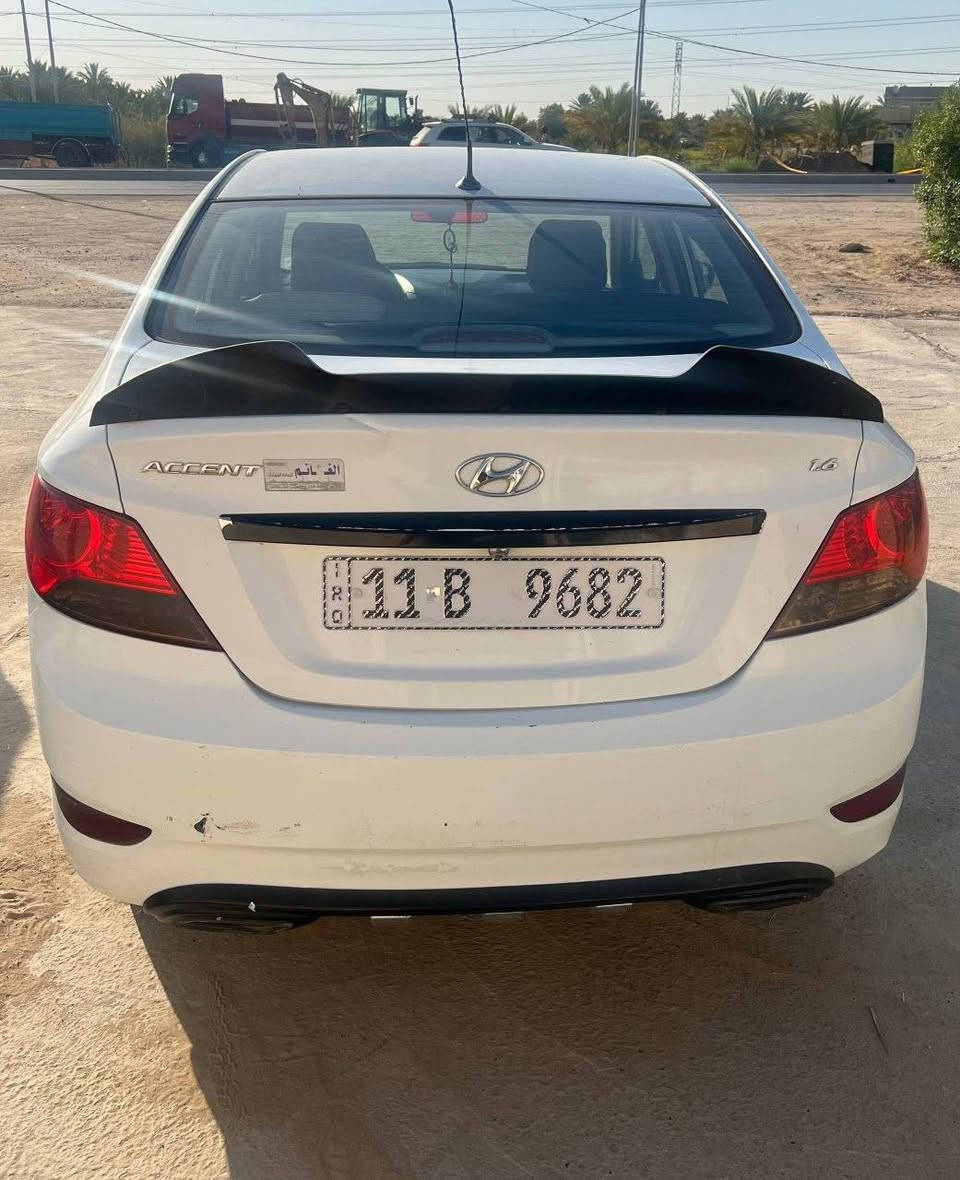 🚘 هيونداي أكسنت خليجي 2014 للبيع
✔️ محرك 1600
✔️ فل مواصفات
✔️ ماشية 99 ألف كم فقط
✔️ گير ومكينة مكفولات
✔️ مكفولة من الضربة والصبغ، عدا بارد بكد شبر بباب السايق والجاملغ الخلفي جهة السايق
✔️ رقم بغداد دولي مميز
✔️ السنوية جديدة وباسمي
✔️ حدادية جديدة
✔️ تخم تايرات جديد

سيارة نظيفة وجاهزة، ما تحتاج أي مصروف.
للاستفسار والمراسلة على الخاص.

*********** تواصل واتساب
