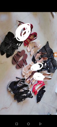 ١١ قطعة • توصيل