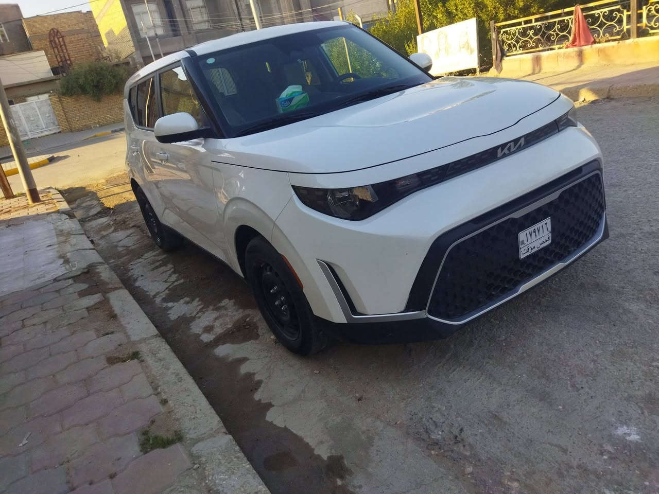 صول موديل ٢٠٢٤ فئة LX 
وارد امريكي ، لون ابيض صدفي 
محرك ٢٠٠٠ دوش 
ضربته خفيفة ، البجم كبس صور الحادث 
موجودة بالمنشور ، الايرباك البردة فقط 
دخول جديد منفيس حرة تترقم اي محافظة 
مواصفات  الLX معروفة ميحتاج اعددهن 
السمكرة والصبغ درجة اولى ما بيه اي تبديل كله ع وضع الشركة 
ماشية ١٩ الف ميل 
مكان السيارة  كوت مركز المدينة
السعر ١٥٠ $  
للاستفسار الاتصال على الرقم 
***********
