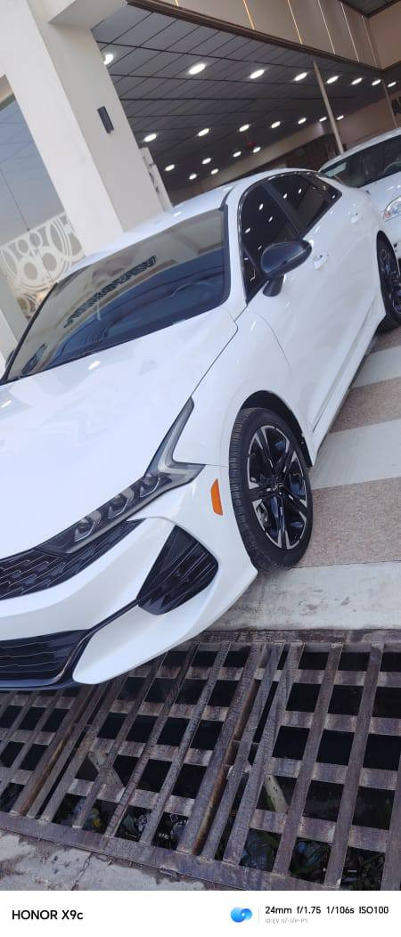 السلام عليكم 
K5 2024 
🟣فول مواصفات  
🟣بصمة تشغيل 
🟣بصمة ابواب 
🟣اشارة ترحيب 
🟣تشغيل عن بعد 
🟣لايت عدسة فول زينون 
🟣محرك 16 تيربو 
🟣كشنات هيتر 
🟣نقط عمياء 
🟣قيادة ذاتية 
🟣تحكمات ستيرن 
🔴شحن لاسلكي 
🔴اخت الزيرو ماشية 19m 
🔴تترقم شمالي
🔴 السعر 170$
🟣مكان السيارة موصل 
صور الحادث ورقم الشاصي ناشرهم 
***********
0751 612 6781
