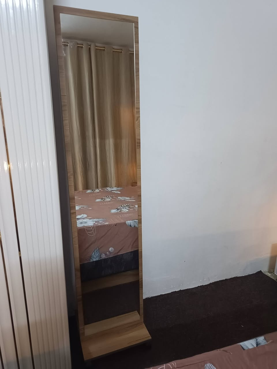 غرفه 5 قطع نضافه 100/100 استعمله اقل سنه اي شخط مابيها سعرها  بمليون و700 وبيها مجال قليل


**إذا كنت صاحب هذا الإعلان وتريد حذفه لأي سبب، رجاءا أرسل رسالة إلى الدعم الفني**