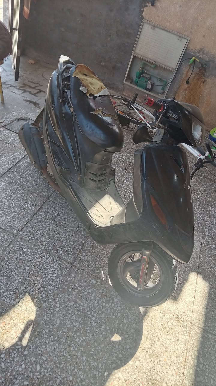 السلام عليكم ماكس ١٤٠ للبيع او مراوس 
دراجه شغاله كلشي مابيه تفاصيل وسعر خاص او اتصل ***********
