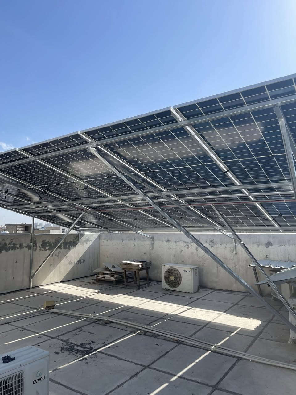 بغداد / الكاظمية النواب 📍
حتى تخلص من مشكلة انطفاء الكهرباء ❌
تنصب منظومة طاقة شمسية تناسب احتياجك للكهرباء

بحمد الله وشكره تم تنصيب منظومة طاقة شمسية 
٤٠ امبير نهارا و ٣٠ امبير ليلا 
في بغداد منطقة الكاظمية شارع النواب .

( مع ضمان 5 سنوات على الاجهزة وضمان 15 سنة بالالواح )

صيانة ومتابعة مجانية لمدة سنة تشمل غسل الالواح والبرمجة 

مستعدون لتجهيز المنازل والمجمعات السكنية والمزارع وكافة المشاريع الكبيرة والصغيرة بمنظومات الطاقة الشمسية

كادر عمل هندسي احترافي جاهز للعمل والتنصيب في جميع محافظات العراق

العنوان :- بغداد - شارع الصناعة - بناية ركن الصناعة مقبل مطعم ريفان

للتواصل معنا ☎️
المبيعات
***********
الادارة
***********
***********
