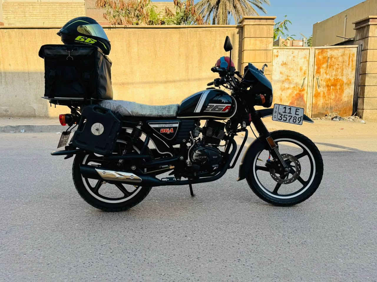 سلام عليكم دراجه دايوان جبلي موديل 23 دراجه مرقمه حلوه ونظيفه محرك 200 دراجه شلعه ومعدل خير من الله سعر 2300 وبيه مجال لتفاصيل اكثر ***********
