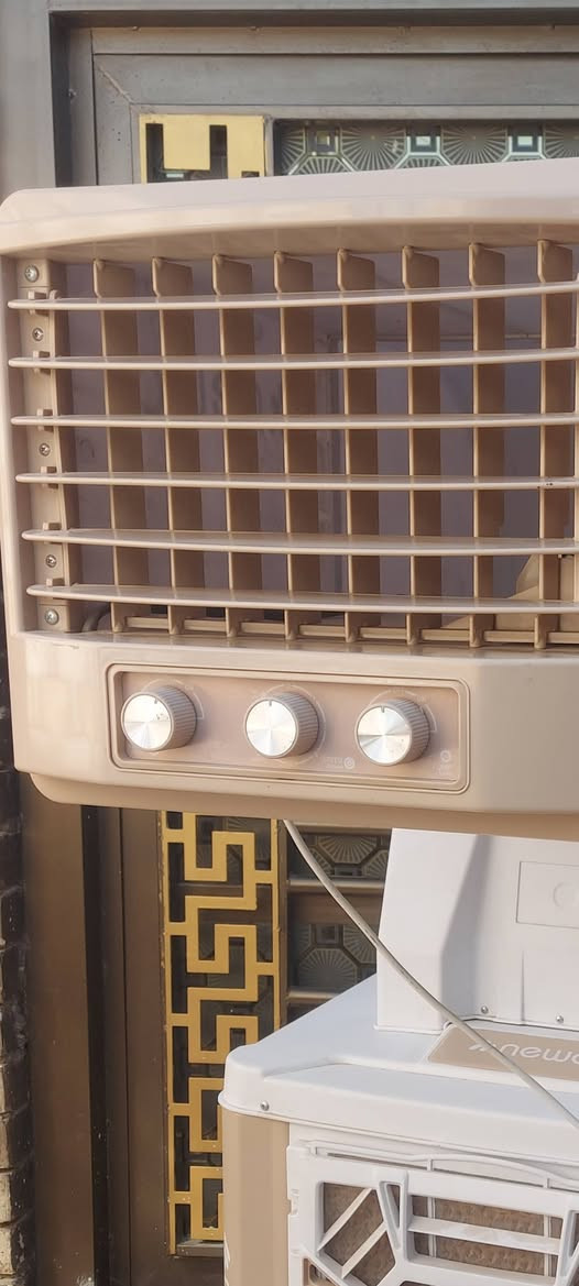 مبرده دكت حجم  ٤٠  شركة نوال التركيه  مستخدمه  ٤ ايام فقط سعر مناسب ***********
