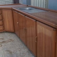 للبيع كونتر نضيف مستعمل شي قليل السعر ٢٢٥ التوصل عل رقم  ٠٧٧٠٥٦٤٤٣٢٨