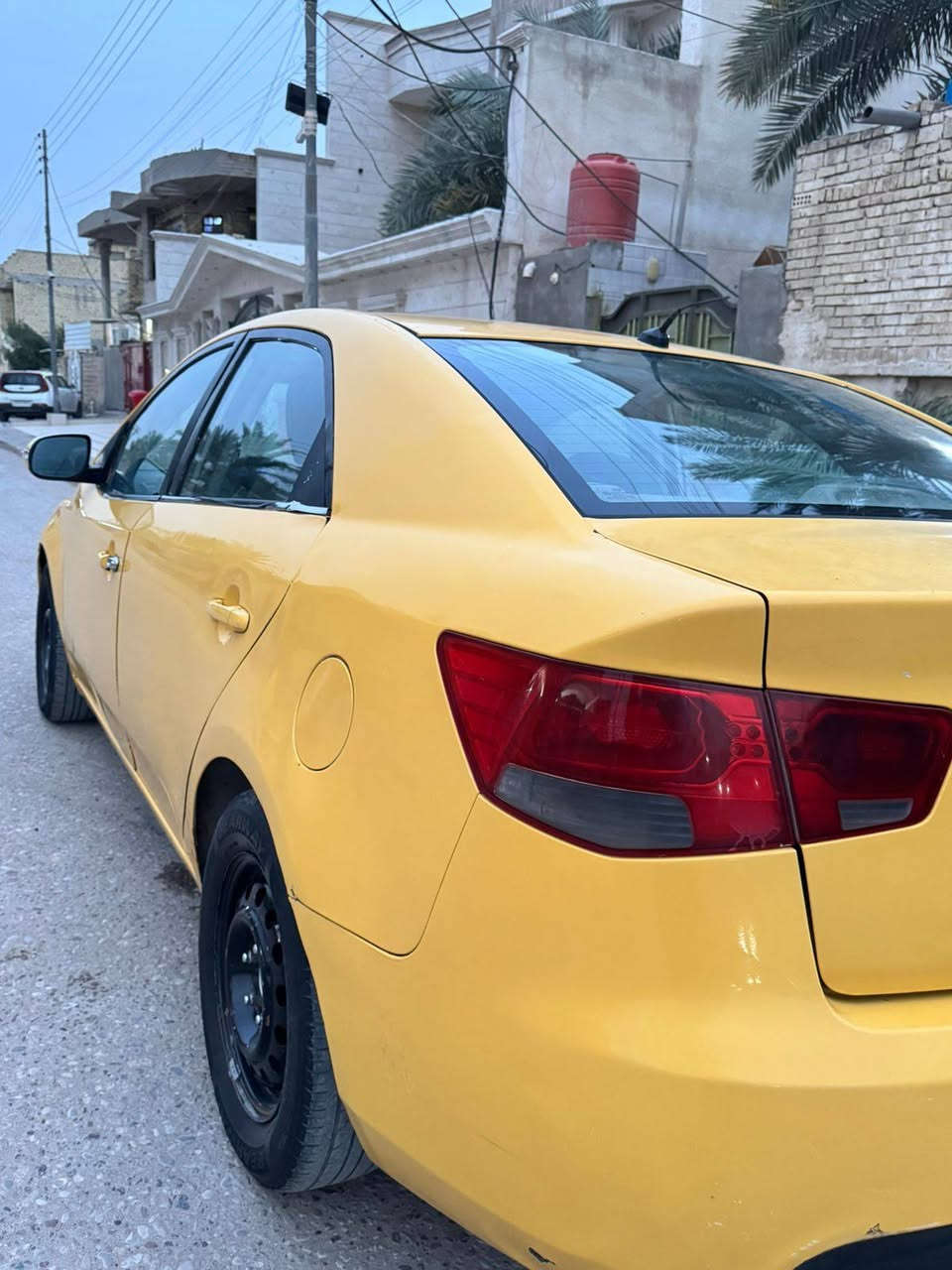 السلام عليكم سيراتو 2009 للبيع السعر 75تفاصيل اكثر اتصل واني بخدمتك للاستفسار ***********السنويه لغاية 2027 هيه وغرامات عليه تستلم مصفره
