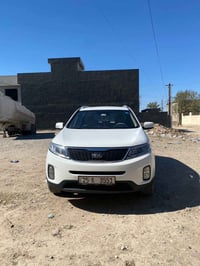 سورنتو 2014  خليجي كفاله  محرك 6-3.5 مشاية 123 الف/ سعر190  رقم الهاتف...