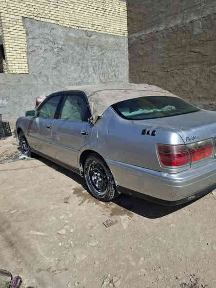 السلام عليكم 
ملكه للبيع تلاثه دكم برده خلفيه مكينه ديفور كبير  تخم تاير جديد ،كصه قماره فقط رقم انكليزي سليمانيه السياره باسمي ،تحويل ثاني يوم  مكاني بغداد الشعب ،السعر 110وبيها مجال ، الشراي يتصل على هذا الرقم
***********
