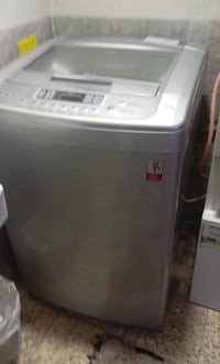 بسبب الوعود الكاذبه  تم اعاده النشر اغراض للبيع  مكيف تدفئه وتبريد  وغ...