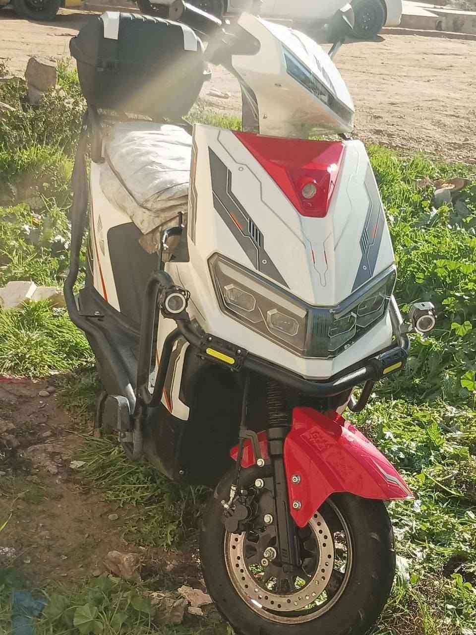 السلام عليكم
ماطور سكنس للبيع ماطور جديد فول مواصفات

السعر 750

بي بك R الرجوع للخلف
بي نضام P
سرعة الحقيقية 70
يمشيك 60كم
بطاريات جدد🔋🔋 

للاستفسار خابر على هذا الرقم
***********
مكاني موصل حي سومر
