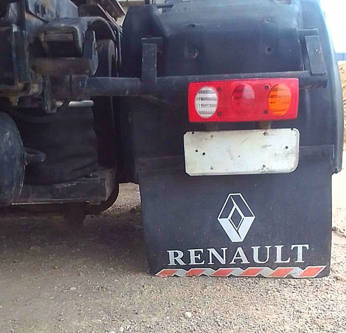 السلام عليكم راس تريله رينو موديل 1995 للبيع سياره محرك شاصي قماره كير اكسن كلو شرط محرك لا صرف ولا نفخ مثبت فقط راس تريله باتريات جدد ريتايدر محرك بم ونوزل بلادي سياره بلاديه رقم فحص صلاح الدين سعر 60 ورقه وبي مجال رقم الهاتف *********** الاشراي يتصل على الرقم
