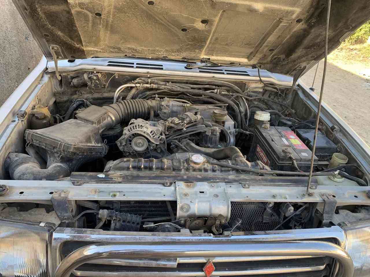 السلام عليكم 
باجيرو ٩٢ سيارة عله بلاد 
كير واتو جديد 
مكينه بيهه تنقيص 
صدر جديده 
تخم تايرات 
سنويه بسمي 
لسعر ٤٧ وبيهة مجال 
مكاني بغداد ابوغريب ***********
