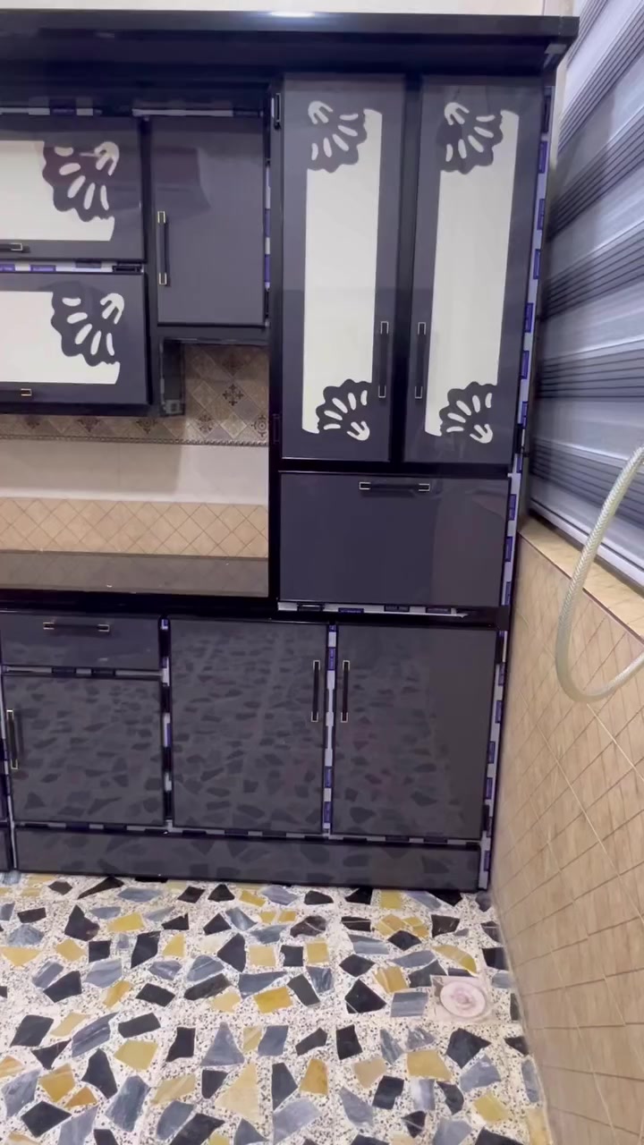 سعر المتر  90$

✨ حوّل مطبخك إلى مساحة راقية بأجمل كاونترات الألمنيوم! ✨
تبحث عن كاونتر عملي، قوي، ومظهره راقٍ يدوم لسنوات؟
معملنا يقدّم لك أفضل حلول الألمنيوم التي تجمع بين الجودة والجمال.

🔧 خدماتنا تشمل:
✔️ تفصيل كاونترات ألمنيوم بجميع الأنواع
✔️ ألواح مقاومة للرطوبة والحرارة
✔️ خيارات متعددة من التصاميم والألوان
✔️ سحب هادئ – مفصلات قوية – خامات عالية الجودة
✔️ تنفيذ دقيق وتسليم ضمن الوقت المحدد

🌟 جودة تلمسها… وتصميم يعكس ذوقك!

📞 للأسعار والاستفسار:
واتساب ***********6
الاتصال ***********
تواصل معنا عبر الرسائل أو الاتصال المباشر، وخلّنا نجهّز لك أفضل كاونتر يناسب مطبخك.

📍 خدمتنا تشمل جميع المناطق
#كاونترات #ألمنيوم #تفصيل_كاونترات #مطبخ #ديكور_منزلي #جود
