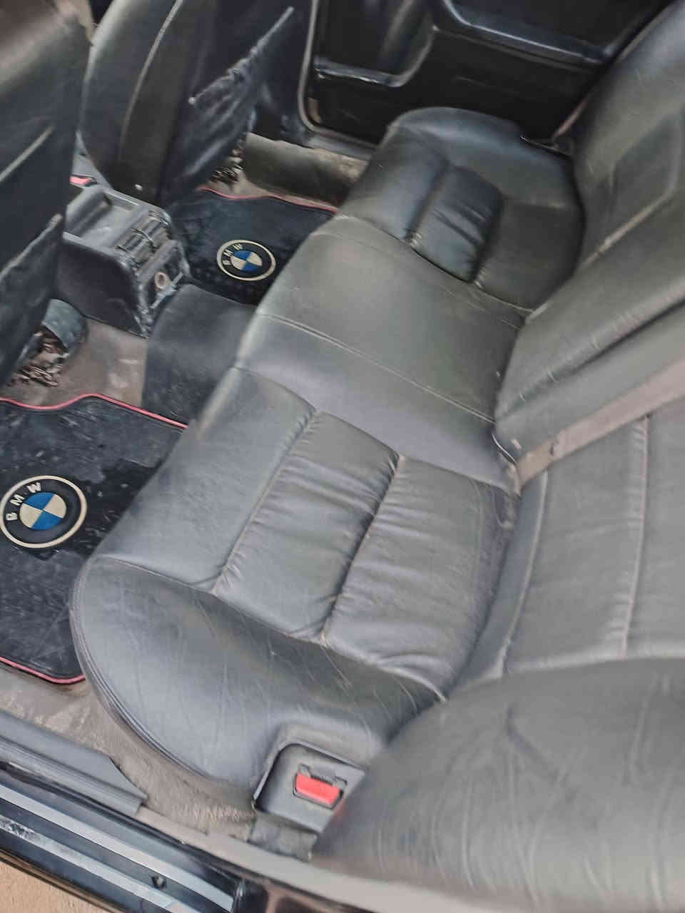 بي ام جديده كامله 730سته سلندر مفتوح مكينه اتلاثه ونص السياره جاهزه صدر نص عمر مكان بغداد ابو غريب السعر 64
***********
