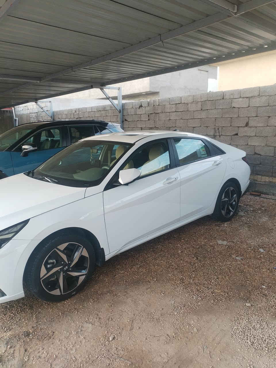 السلام عليكم
النترا خليجي اصلي فول  2023 ماشيه ٥٠ الف  مكفوله كفاله عامه السعر 183$ 
للاتصال ***********
