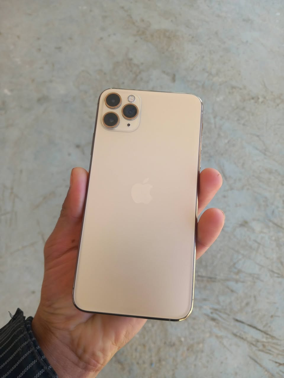 ايفون 11بروه ماكس للبيع الجهاز مبدل شاشه وبطاريه والكاميرا الاماميه واكفه ذاكره ٥١٢ الجهاز نضيف كلش الشاشه اصليه ٣ خيارات السعر ٢٥٠ وبيه مجال


**إذا كنت صاحب هذا الإعلان وتريد حذفه لأي سبب، رجاءا أرسل رسالة إلى الدعم الفني**