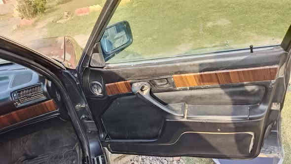 سلام عليكم
بي ام 735 
اصل1991
سياره
 جاهزه تخم تايرات كير كايم محرك جديد 
سياره مال جناي بدون ضربه ولا صبغ وضع شركه
صدر نضيف  سياره كله شركه فول مواصفات اكشانه كهرباء  
رقم نينوى انكليزي  جديد إلى 30مشروع وطني 
السعر 28 بيه مجال 
بيع او مراوس 
#لتواصل👇
‭
***********
