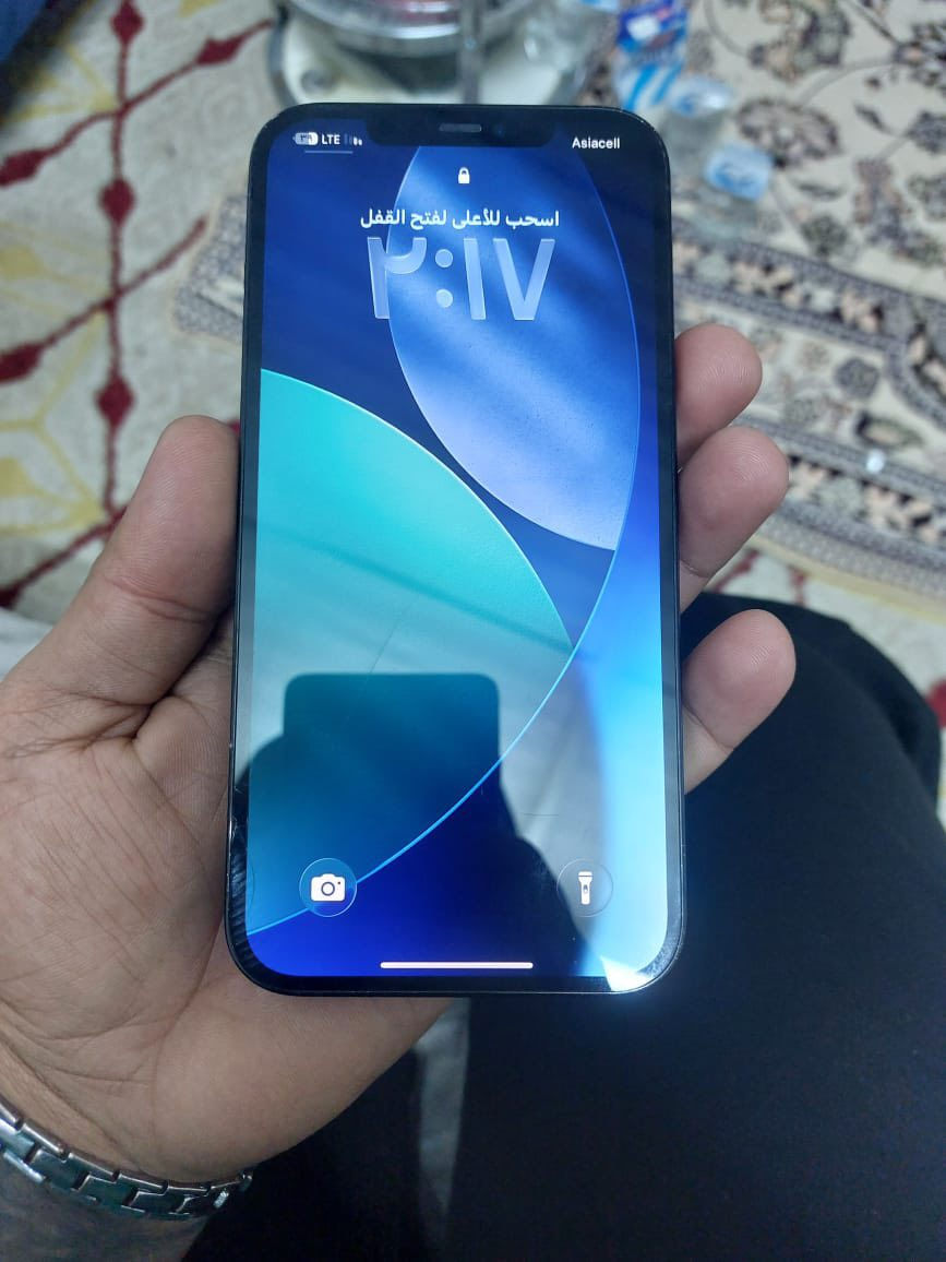 سلام عليكم تليفون ايفون ١٢ برو ماكس بيه ضربه بلشاشه كله شغال جهاز السعر خاص واتساب ***********
