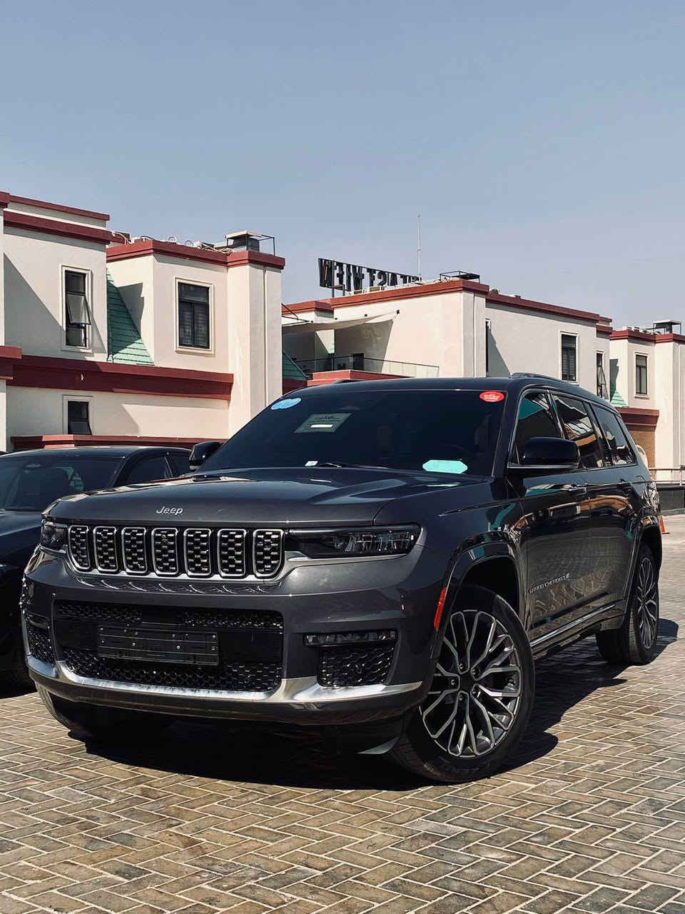 🚗 للبيع – Jeep Grand Cherokee Summit 2023 🚗

📍 ماشية: 30,000 كم

🔹 فئة Summit الأعلى تجهيزًا
🔹 تصميم فاخر وأداء قوي
🔹 صالون جلد فاخر + شاشة كبيرة + أنظمة أمان متطورة
🔹 مناسبة للباحثين عن الفخامة والاعتمادية

للتواصل والحجز 
01033144207 القاهرة, مصر


**إذا كنت صاحب هذا الإعلان وتريد حذفه لأي سبب، رجاءا أرسل رسالة إلى الدعم الفني**
