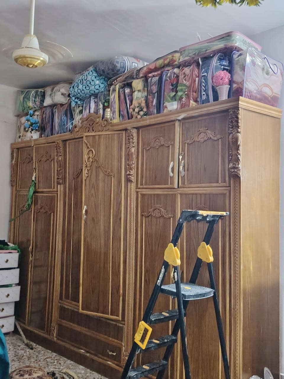 السلام عليكم غرفه نوم للبيع مكان بابل جبله السعر 550 وبيه مجال لطيبين ***********

