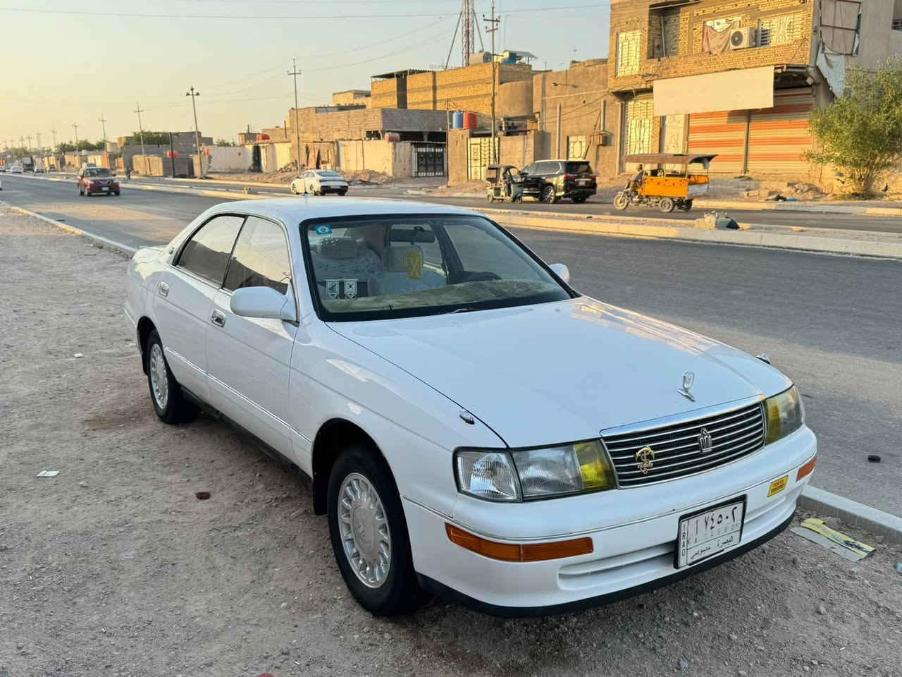 السلام عليكم سبارة بطه متصل للبيع الموديل 1991 سيارة مكفولة من الكصه والنغل والعيب الشرعي سيارة مكينه وكير ثنين ونص نضيفات تبريد شغال ثلج رقم سيارة بصرة اليف مشروع وطني سنوية مجددة الغاية 2028 حدادة وتخم تايرات جدد كهربائيات كلها شغاله دواخل جديدة مكان سيارة بصرة والسعر 50 للاستفسار على الرقم *********** الزبير, البصرة
