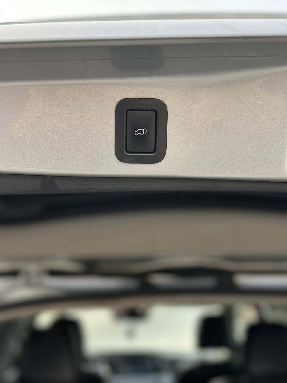 السلام عليكم
تيوتا هايلندر (2018) امريكي كلين بدون صبغ 
رقم اربيل تحويل مباشر ماشيه (104) على نضافه محرك( V6) السياره جديده 
فئتها (LIMITED/AWD)                            1/1
بصمه ابواب 
بصمه تشغيل 
تشغيل عن بعد 
بانوراما 
فورويل 
كشنات جلد 
كشنات كهرباء
هيتر ستيرن 
تدفئه كشنات 
تبريد كشنات 
لد امامي 
لد خلفي 
5كامرات امامي جانبي خلفي 
تحكم سترين جهتين 
رادارات 
تحديد مسار 
صندوق كهربائي 
شاشه الحجم الكبير 
تدفئه تبريد كشنات خلفيه 
7راكب 
ومواصفات الهايلندر معروفه 
السعرر//285 ورقه وبيها مجال بسيط 
للاتصال//***********
***********
