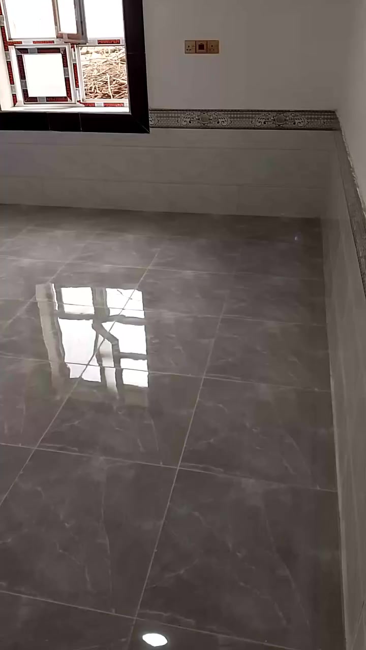 سلام عليكم اوسطه سيراميك متفرق وشغل مضبوط ***********
