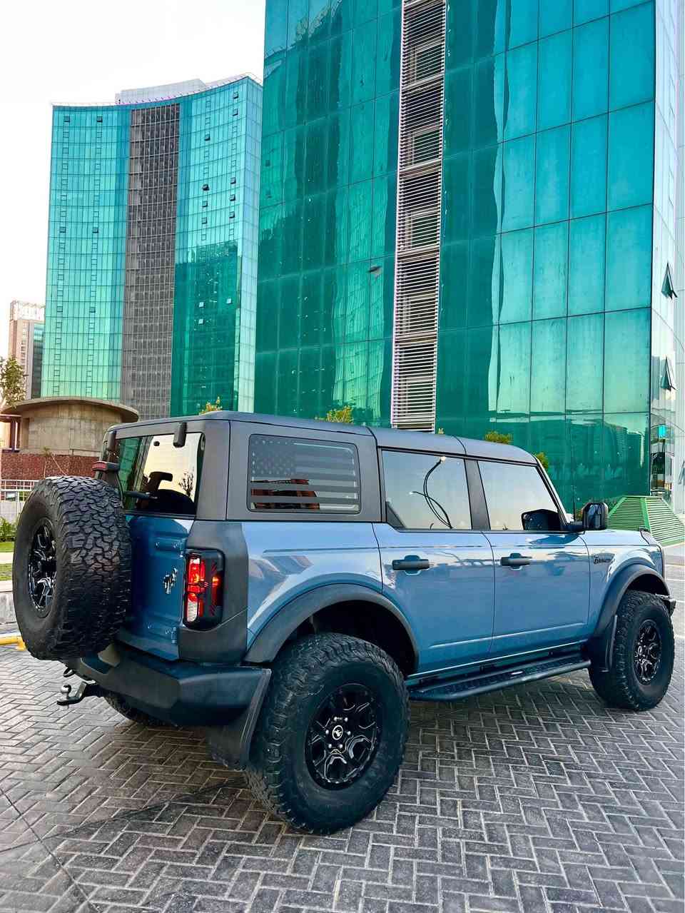 فورد برونكو ٢٠٢٣
لون مميز محرك سته سلندر سقف بلاستك 
داخل جلد فيروزي 
فور ويل انضمه قياده 
سياره اتحدى برونكو نفس الجداده بالعراق 
بدون ايرباك بدون حادث ماشيه ٢٩ فقط 
مكان السياره اربيل صبغ فقط علكد شبر بالباب فقط
للا تصال *********** 
والسسسسسسسسعر 💣٣٣٨$💣 أربيل, العراق
