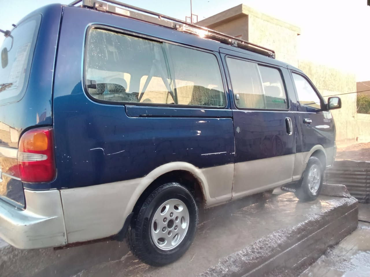 السلام عليكم 
بريجو96 سياحي تخم تاير جديد مكينه كير اكسل مكفول
شنويه ل27 بسمي تحويل ثاني يوم
السعر 65 بيها مجال 
او مراوس بستاركس
***********
***********
