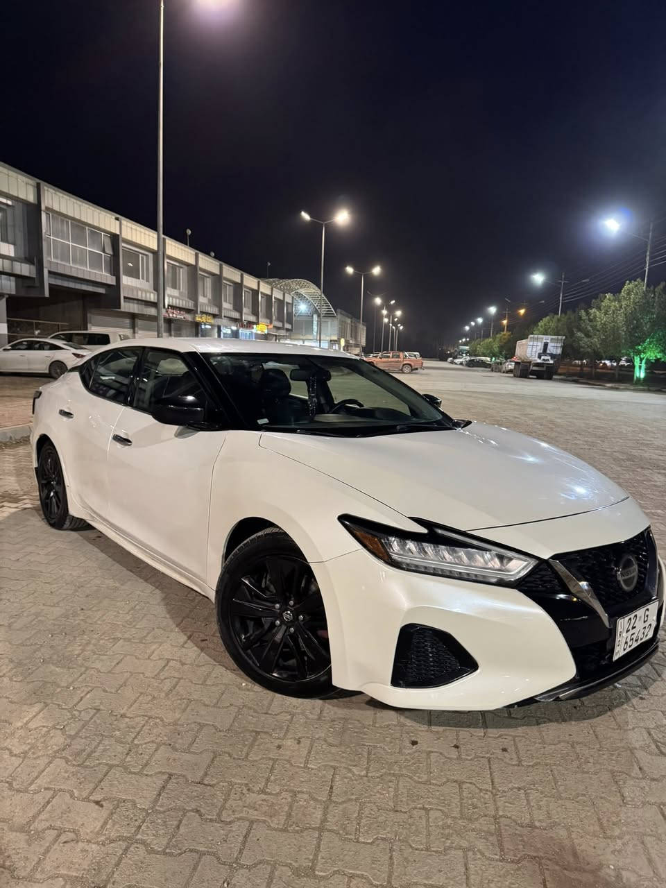 نيسان مكزيمه ٢٠١٩
فئه:S
الضرر أربع قطع 
الكير والمكينه مكفول 
السياره نضيفه بدون دواخل بجم كبس بدون ايرباك 
السعر المطلوب ١٣٠ 
للاستفسار ***********
