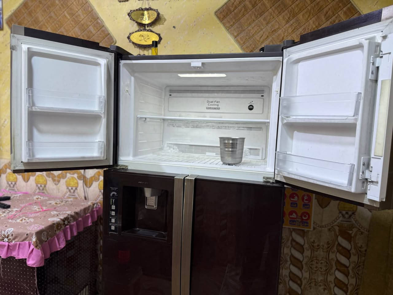 ثلاجة هيتاشي ذات التصميم الفرنسي

العنوان / البصره-- الزبير---حي صحفين 

500 بيها مجال 🛑🛑🛑🛑🛑🛑
ملاحظه / ماطور جديد جديد......
وتطلع هذا الصوت موجود بل منشور ....🔴🔴🔴🔴

R-W660PUQ3 الموديل
الحجم 25 قدم
السعة 540 لتر
ميزة التبريد بخاخ
الابعاد 855x1835x727
المميزات
براد ماء
انفيرتر
وحدة تحكم تعمل باللمس و باضاءة LED
حجرة الخضار مفصولة
حجرة ذات أوضاع تبريد سهلة الضبط رفوف من الزجاج المقوى
 للتواصل:*********** الزبير, البصرة
