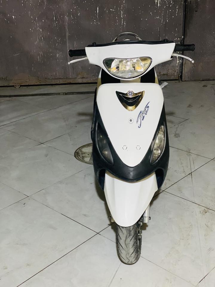 السلام عليكم شباب دراجه منغولي للبيع 49ستوه نازله من الرمبه دراجه جديده تاخذه ربع ما تذب عليه بس بانزين ودهن رايده ب700 وبيه مجال مكاني نجف وهذه رقمي ***********
