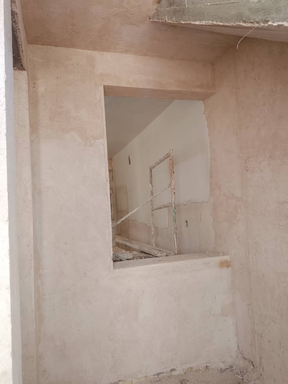 سلام عليكم خلفه لباخ عمل هندسي  سمنت جص بورك واجهات ديكورات متفرغ ***********
