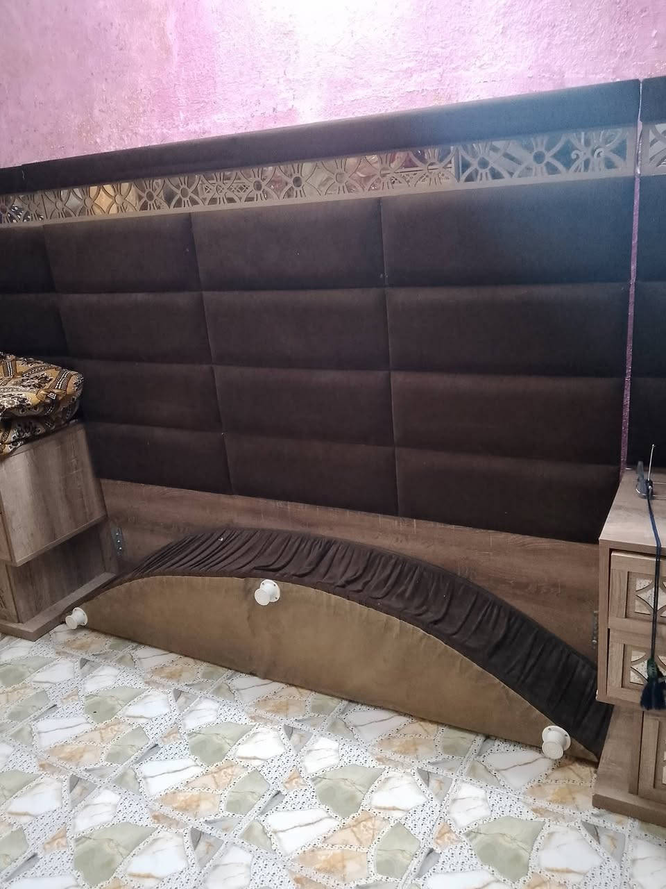 غرفه تركيه الحجم الكبير عملاقه كامله بس ماشاديها كلها لان ماعدنه مكان سعرها600 الشراي فقط يتصل *********** حله ثوره
