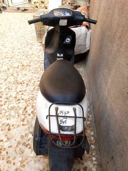 دراجه ساوكي رياضي اوراق مكينه ما مفتوح شلعه حلو قويه للبيع السعر 400 وبي مجال  نظيفة شغال على فحص مابي اي شي بس نقص باتري العنوان الماجديه الشراي اتصل ***********
