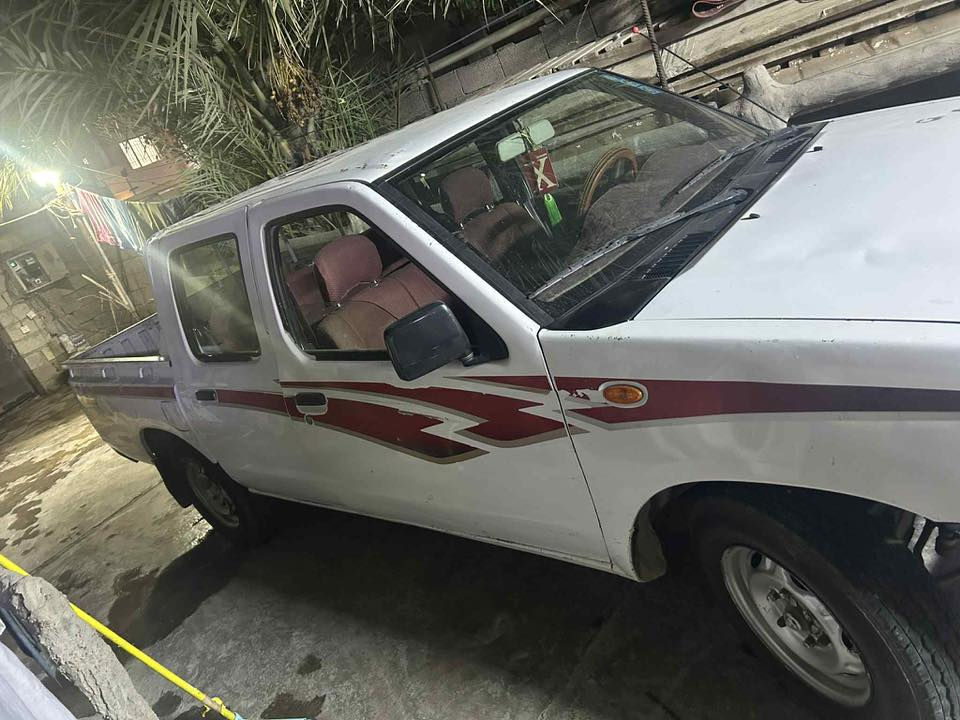 السلام عليكم نيسان شبوط 2009 جام هندر رقمها بغداد حمل آلجديد الأنكليزي بيها ضربتين بالبدي من الخارج ومرجعيهن بارد والقماره شويه نازله مكانها بغداد السعر(90) وبيها مجال حك الجيه للاستفسار ***********
